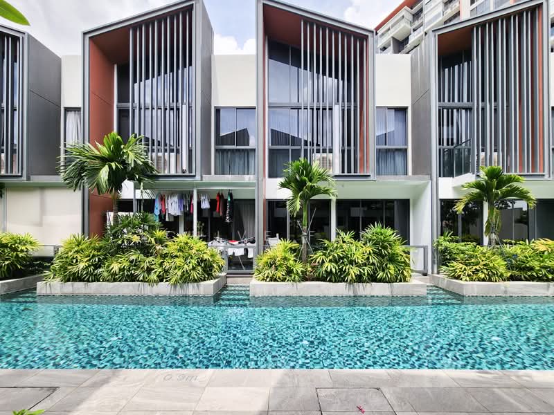 Serangoon Strata Landed Terrace. Almost Brand New. 1km to Rosyth. Near Future CRL Station, , 5 Bedrooms, 2,336 sqft, Cluster House For Sale, by Clive Foo, 25441835 - PropertyGuru.com.sg