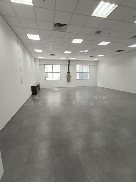 Fitted units in Hudson Technocentre near Bartley MRT, New Industrial Road, Eunos / Geylang / Paya Lebar, 1,307 sqft, Light Industrial (B1) For Rent, by Chong Ming Siong Robin, 25441929 - Unit B, 1294 sft on 2nd floor with nice flooring. - CommercialGuru.com.sg