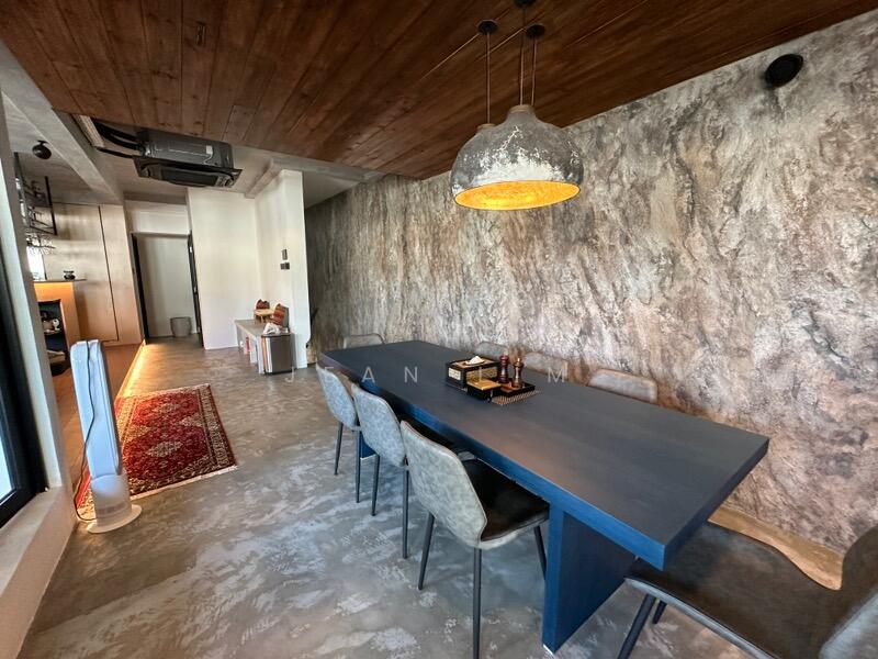 For Sale - Hillcrest Park