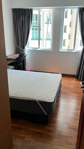 Emerald Garden Condominium For Sale at S$ 3,400,000 | PropertyGuru Singapore