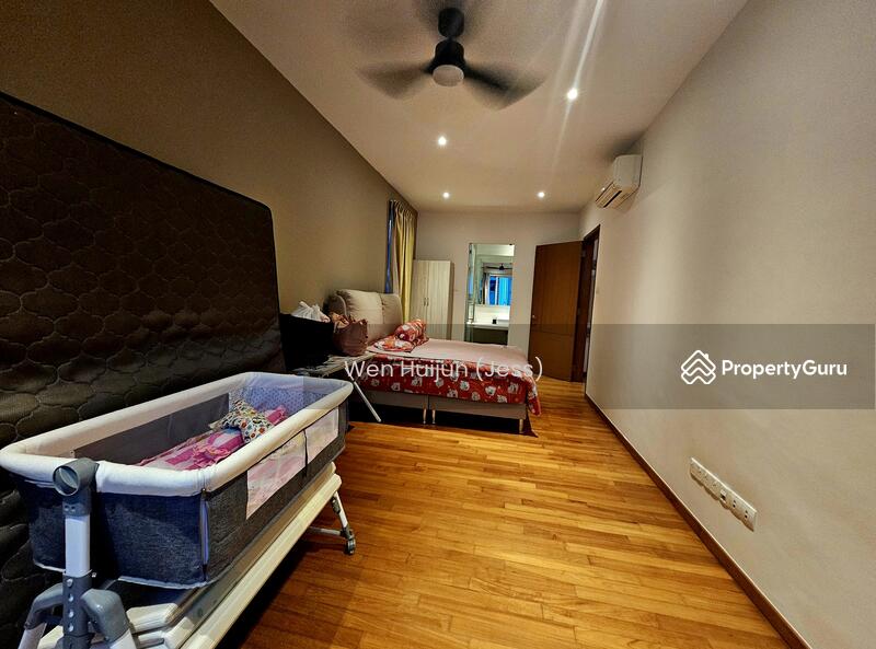 For Sale - Sembawang semi-detached 3 storey + attic near sembawang shopping