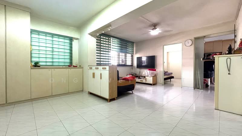 445 Hougang Avenue 8, 445 Hougang Avenue 8, 3 Bedrooms, 1,108 sqft, HDB Flat For Sale, by Ong Kwei Huat, 25444195 - PropertyGuru.com.sg