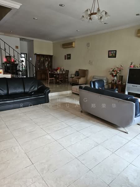 18 Lorong 104 Changi Road, , Room Rental, 300 sqft, Terraced House For Rent, by Zheng Ronghua 郑荣华, 25444549 - PropertyGuru.com.sg