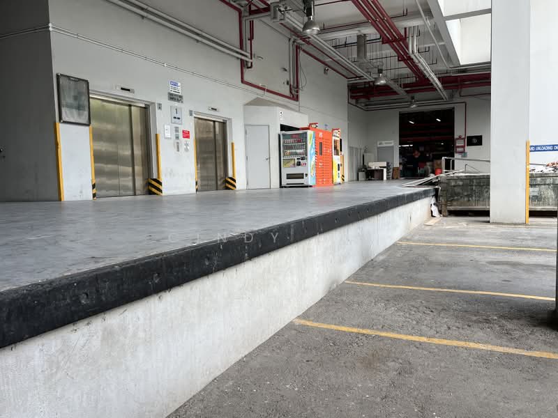 Henderson Building, 221 Henderson Road, 1,238 sqft, Light Industrial (B1) For Sale, by Cindy Lim, 25444668 - CommercialGuru.com.sg