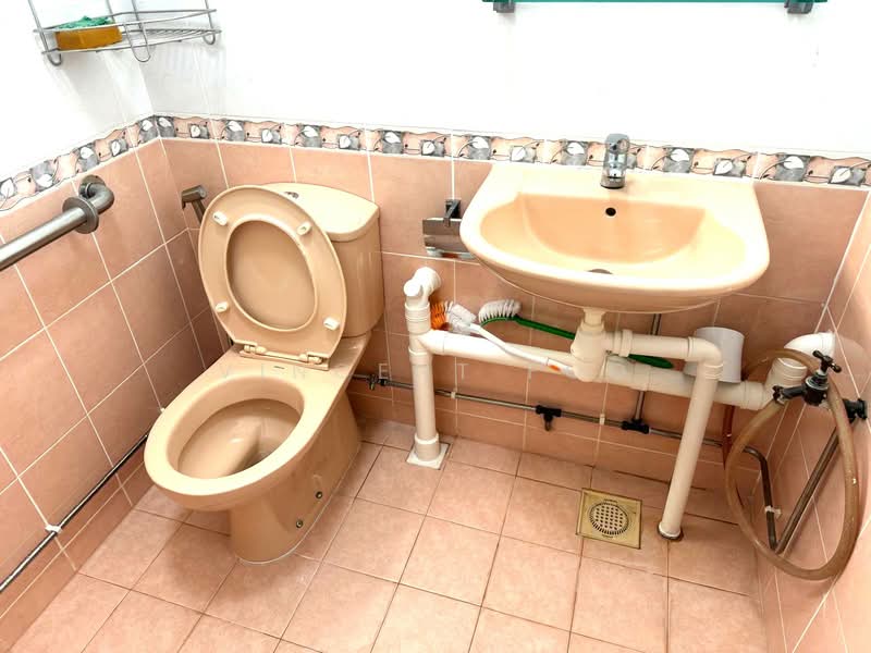 327 Clementi Avenue 5, 327 Clementi Avenue 5, Room Rental, 150 sqft, HDB Flat For Rent, by Vincent Foo, 25444730 - PropertyGuru.com.sg