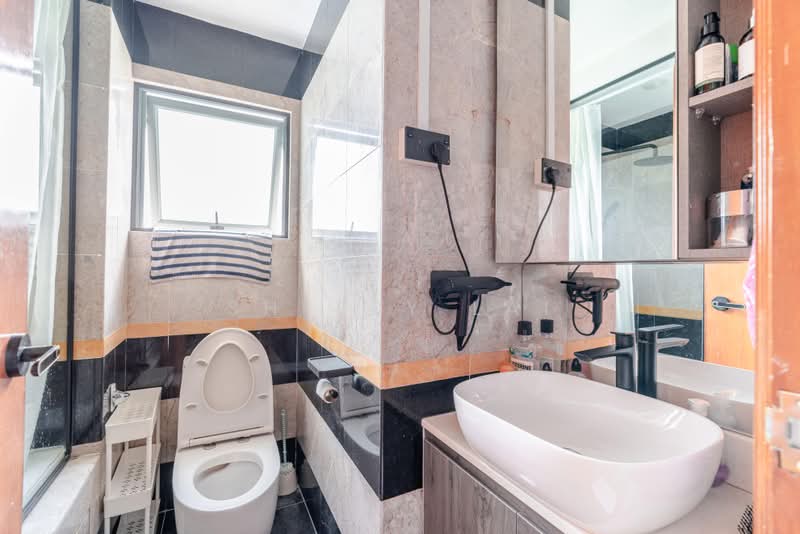 Chantilly Rise, 80 Hillview Avenue, 3 Bedrooms, 1,270 sqft, Condominium For Sale, by Shelby Lai, 25445364 - Bathroom - PropertyGuru.com.sg