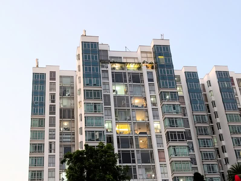 The Lakeshore, 31 Jurong West Street 41, 4 Bedrooms, 2,000 sqft, Condominium For Sale, by Chan Ye-Pan (YP), 25446249 - PropertyGuru.com.sg
