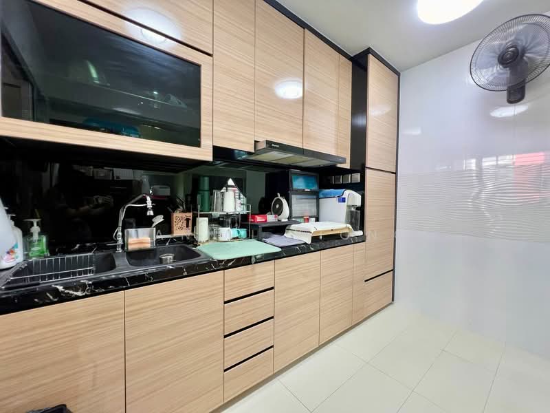 438B Bukit Batok West Avenue 8 HDB Flat For Sale at S$ 698,000 | PropertyGuru Singapore