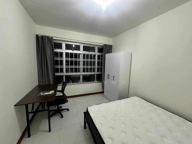 No Landlord. Free cleaning. Suits a single guy, Ghim Moh Link, Room Rental, 150 sqft, HDB Flat For Rent, by Jay Hung, 25446647 - PropertyGuru.com.sg