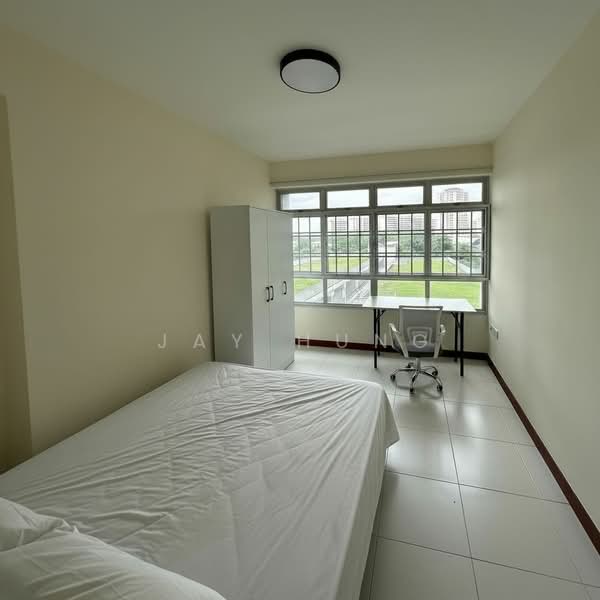 No Landlord. Free cleaning. Suits a single guy, Ghim Moh Link, Room Rental, 150 sqft, HDB Flat For Rent, by Jay Hung, 25446647 - PropertyGuru.com.sg
