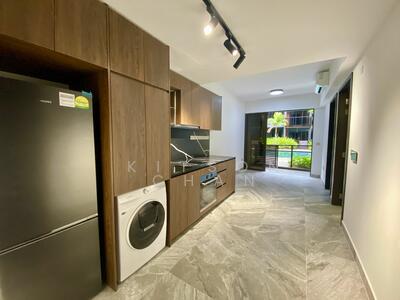 For Sale - The Commodore