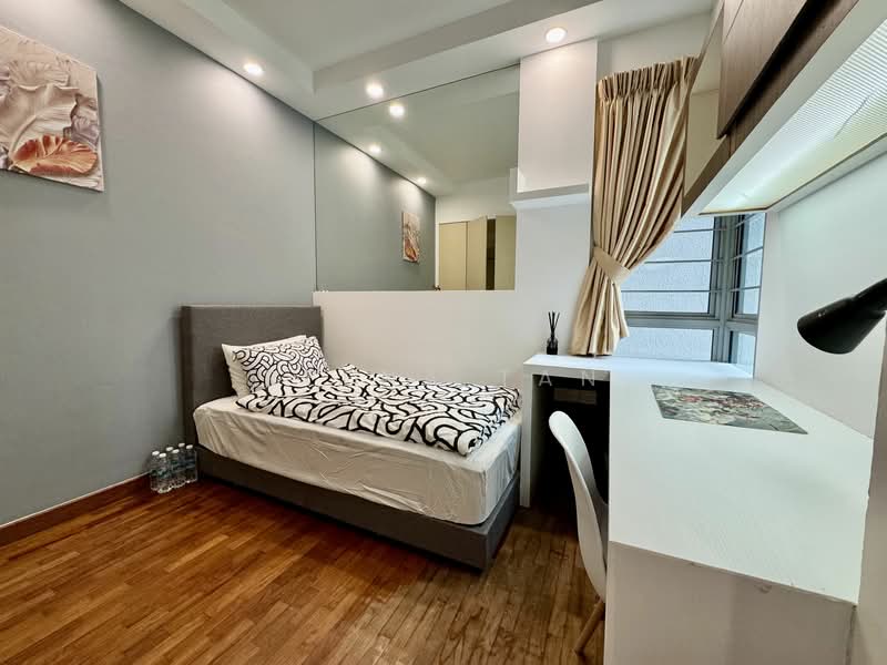 Lakeholmz, 82 Corporation Road, Room Rental, 160 sqft, Condominium For Rent, by Reena Tan, 25447750 - PropertyGuru.com.sg