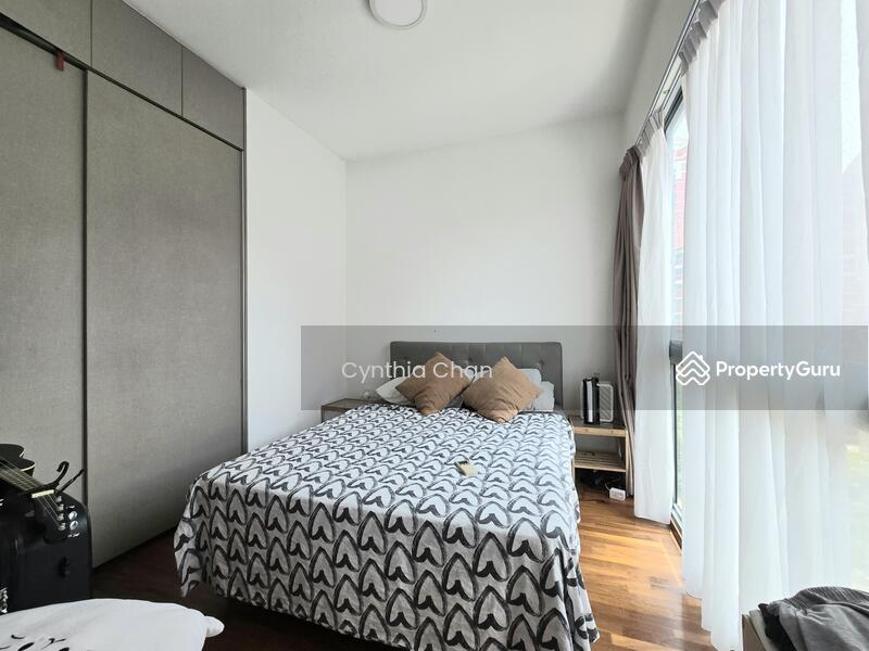 For Sale - Thomson Three