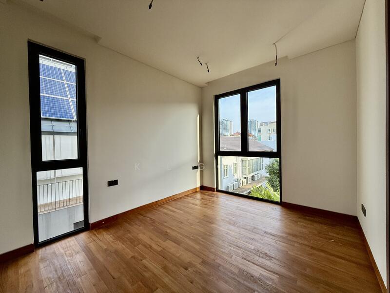 ⭐️⭐️LANDED7772@Cheapest Brand New Detached Courtyard @ Palm. ☎️ KL 8382...7772 Detached House For Sale at S$ 11,180,000 | PropertyGuru Singapore