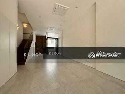For Sale - ⭐️⭐️LANDED7772@Brand New Terrace With Basement Near Mrt, Top Soon.