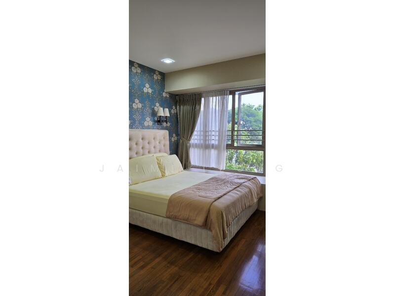 For Rent - Waterfront Gold