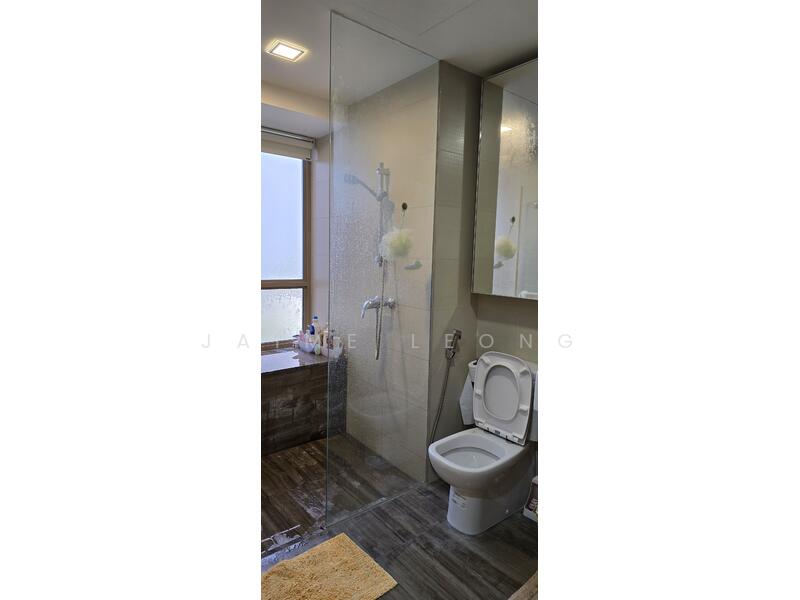 For Rent - Waterfront Gold