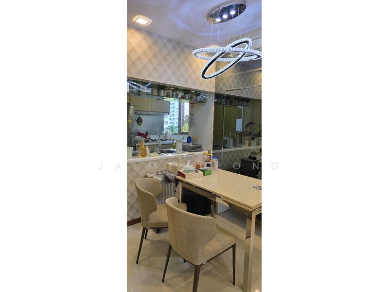 For Rent - Waterfront Gold
