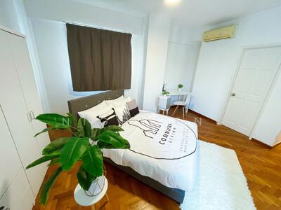 For Rent - Elias Green