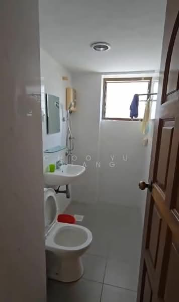 Pine Grove, 1A Pine Grove, 5 Bedrooms, 1,668 sqft, Condominium For Rent, by Choo Yu Qiang, 25449127 - PropertyGuru.com.sg