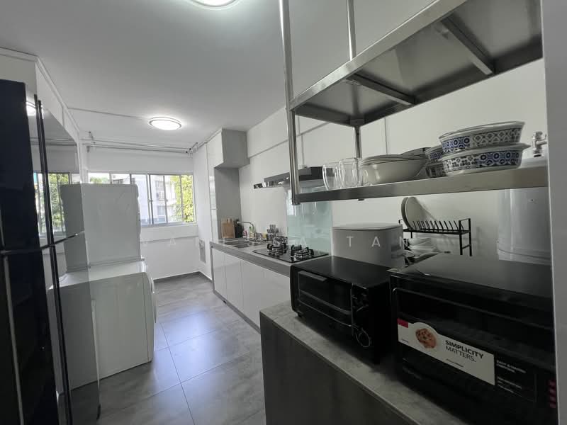 152 Serangoon North Avenue 1, 152 Serangoon North Avenue 1, Room Rental, 200 sqft, HDB Flat For Rent, by Vanessa Tan, 25449397 - PropertyGuru.com.sg