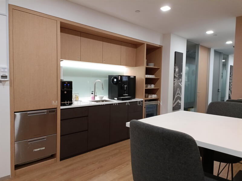 ❤ SPECIAL PROMO! ❤️ 2~3 PAX SUITE WINDOW-VIEW NICELY FITTED ONE FULLERTON IN CBD. MRT!, ONE FULLERTON, 105 sqft, Office For Rent, by Muhammad N S, 25449708 - CommercialGuru.com.sg