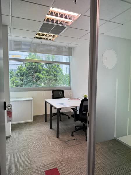 ❤ SPECIAL PROMO! ❤️ 2~3 PAX SUITE WINDOW-VIEW NICELY FITTED ONE FULLERTON IN CBD. MRT!, ONE FULLERTON, 105 sqft, Office For Rent, by Muhammad N S, 25449708 - CommercialGuru.com.sg