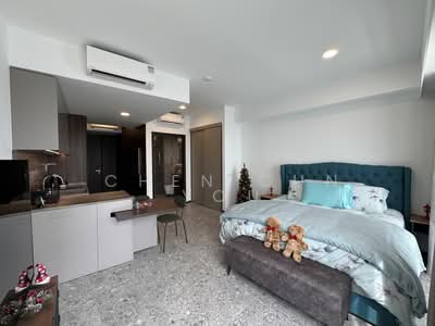 For Rent - One Pearl Bank