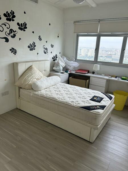 Common bedroom 2