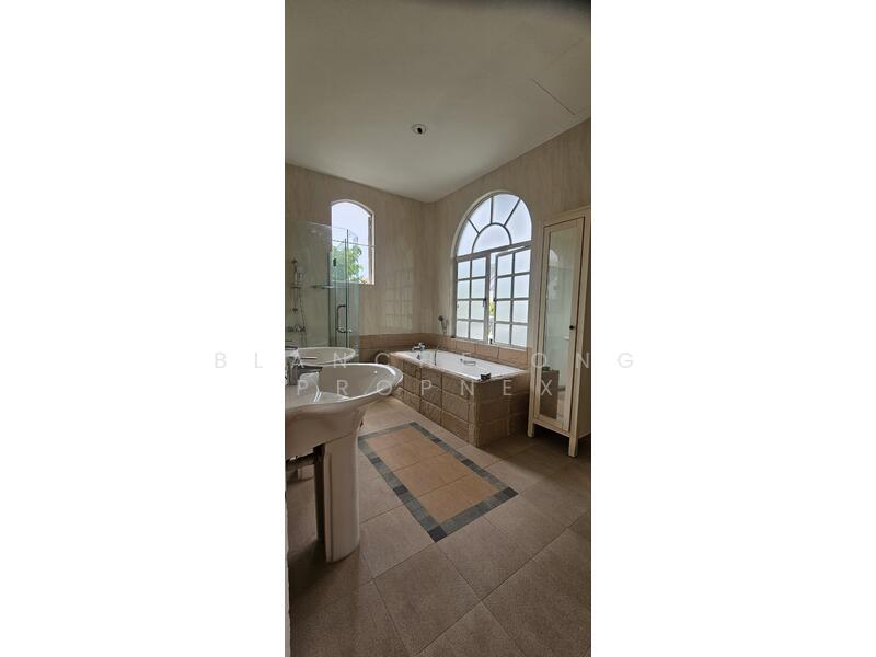 For Rent - Mountbatten Road