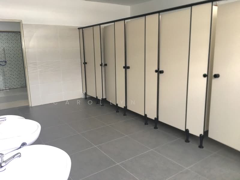 Kong Beng Industrial Building, 41 Jalan Pemimpin, 845 sqft, Light Industrial (B1) For Rent, by Carollyn Ong, 25451197 - Washroom (View 1) - CommercialGuru.com.sg