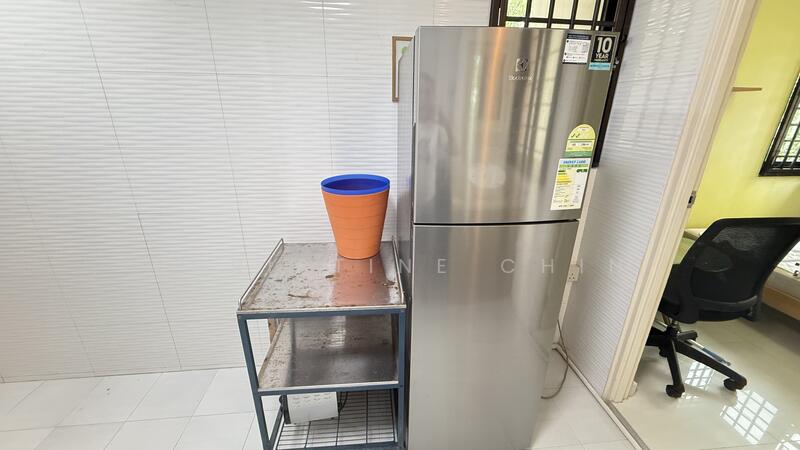 For Rent - 113 Commonwealth Crescent