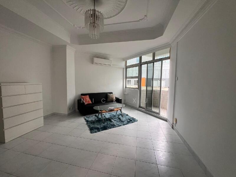 For Rent - Roxy Square