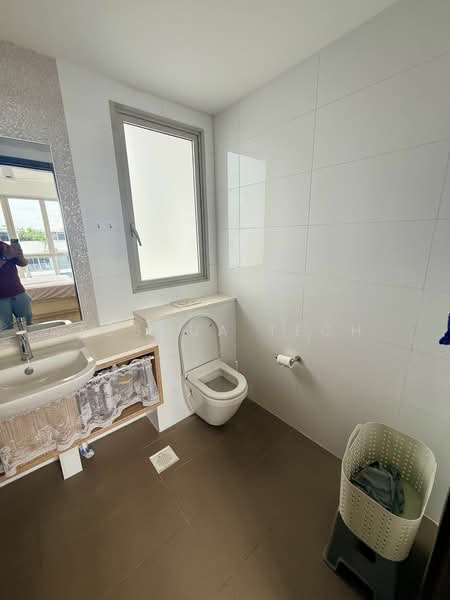 Heron Bay, 61 Upper Serangoon View, 3 Bedrooms, 2,000 sqft, Executive Condominium For Rent, by Joshua Tech, 25451706 - PropertyGuru.com.sg