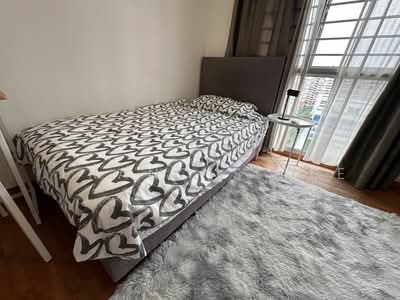 For Rent - The Lakeshore