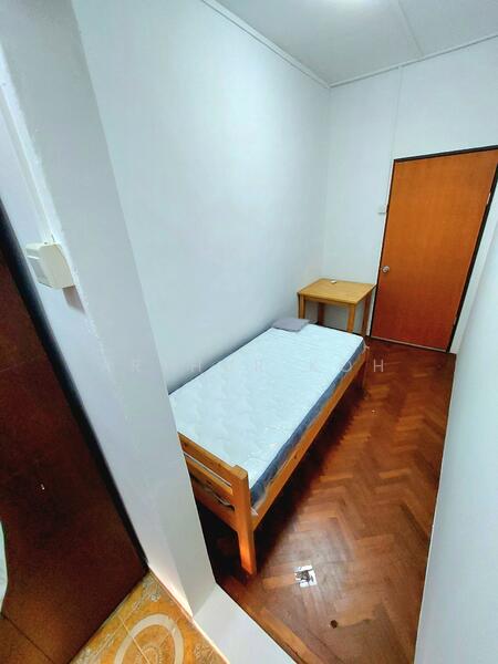For Rent - Eng Aun Mansion