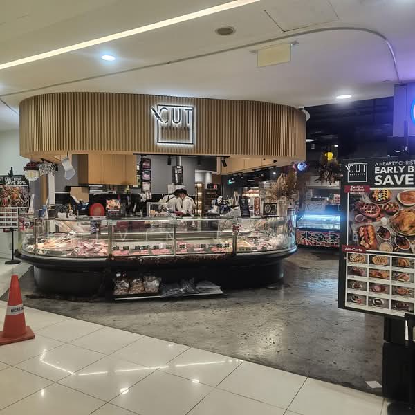 Bukit Timah Plaza, 1 Jalan Anak Bukit, 3,412 sqft, Food & Beverage For Sale, by Kelvin J.C Lee, 25452548 - CommercialGuru.com.sg