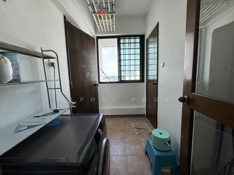 Eastvale, 37 Pasir Ris Drive 3, 3 Bedrooms, 1,292 sqft, Condominium For Rent, by Daphne Phua, 25454551 - PropertyGuru.com.sg