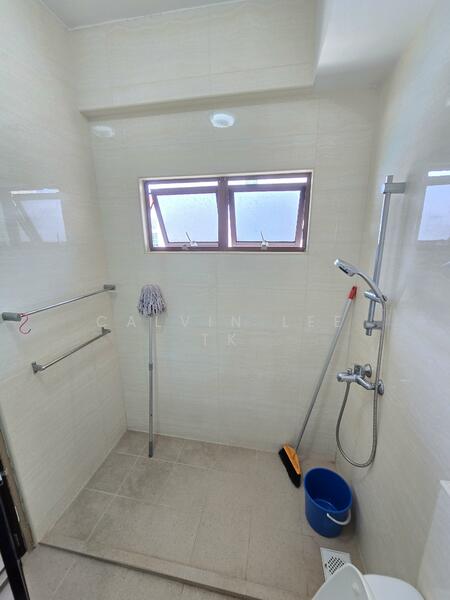 Lorong Lew Lian, Lorong Lew Lian, Room Rental, 250 sqft, Terraced House For Rent, by Calvin Lee TK, 25454676 - PropertyGuru.com.sg