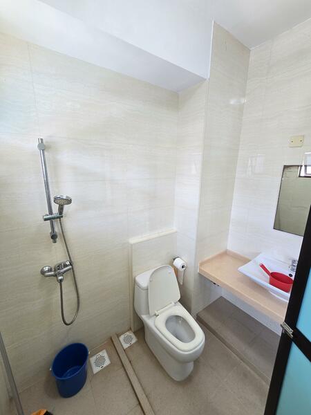 Lorong Lew Lian, Lorong Lew Lian, Room Rental, 250 sqft, Terraced House For Rent, by Calvin Lee TK, 25454676 - PropertyGuru.com.sg