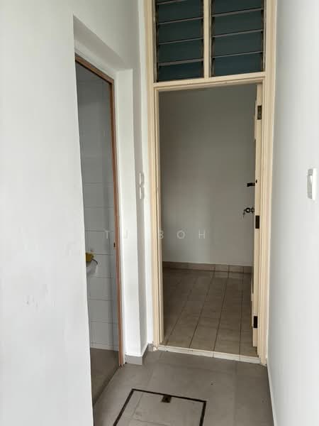 Liria Terrace, Mariam Way, 4 Bedrooms, 2,800 sqft, Terraced House For Rent, by TJ Boh, 25454750 - PropertyGuru.com.sg