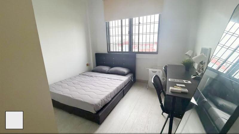 Parc Oasis, 35 Jurong East Avenue 1, Boon Lay / Jurong / Tuas, Room Rental, 120 sqft, Condominium For Rent, by Janssen Ho, 25455370 - Bedroom - PropertyGuru.com.sg