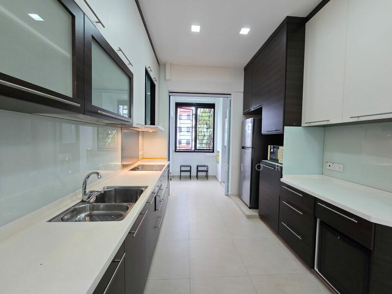 Holland 2 Bed 2 Bath Warner Court, Holland Avenue, 2 Bedrooms, 1,140 sqft, Condominium For Sale, by Susan Prior, 25455489 - PropertyGuru.com.sg
