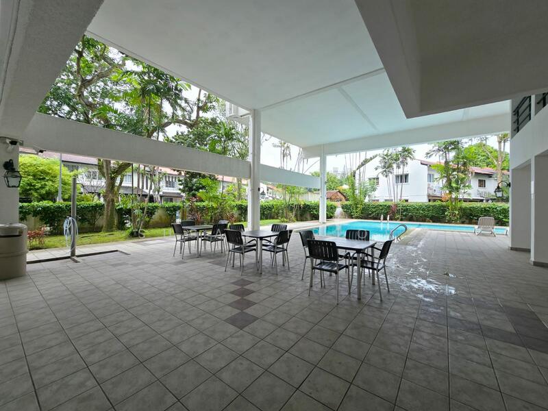 Holland 2 Bed 2 Bath Warner Court, Holland Avenue, 2 Bedrooms, 1,140 sqft, Condominium For Sale, by Susan Prior, 25455489 - PropertyGuru.com.sg