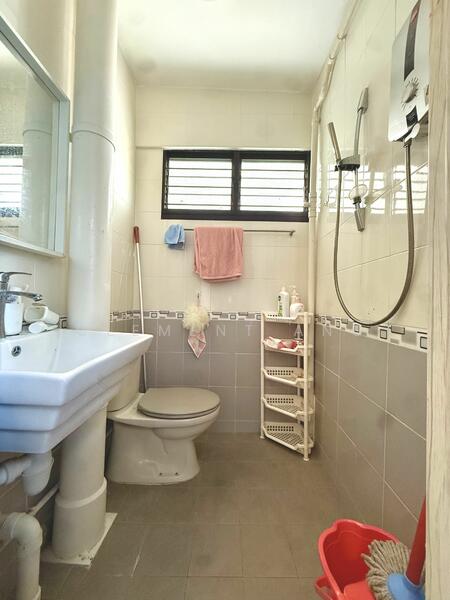 For Rent - 105 Clementi Street 12