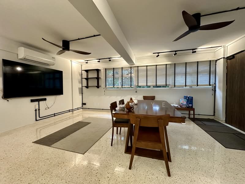 For Rent - 6 Holland Close