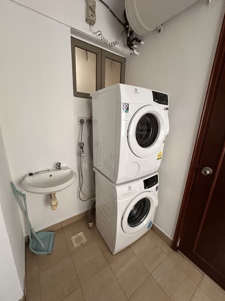 Parc Vista, 450 Corporation Road, Room Rental, 150 sqft, Condominium For Rent, by Francis Lee, 25456764 - PropertyGuru.com.sg
