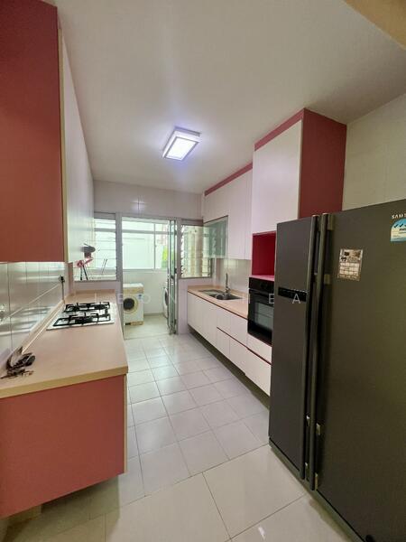 For Rent - 525A Costa Ris