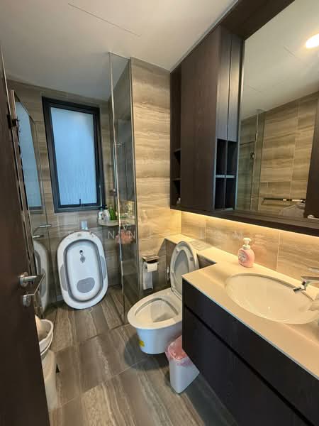 LIV @ MB, 114A Arthur Road, 3 Bedrooms, 1,302 sqft, Condominium For Sale, by Dennis Lim, 25457439 - PropertyGuru.com.sg