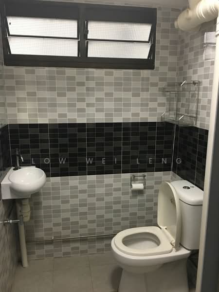 302 Ang Mo Kio Avenue 3, 302 Ang Mo Kio Avenue 3, 2 Bedrooms, 721 sqft, HDB Flat For Rent, by Low Wei Leng, 25457537 - PropertyGuru.com.sg